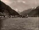 Flüelen, Schweiz vid sjön Lucerne (Vierwaldstättersee). 