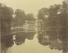 Trianon, Versailles, Paris, 1886. La maison de Seigneur.