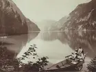 Ur album: Utländska Resan 1900 I. Roddbåt på Königsee.