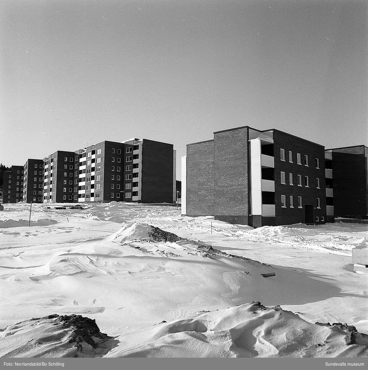 Byggbilder och exteriörer från bostadsområdena i Nacksta.