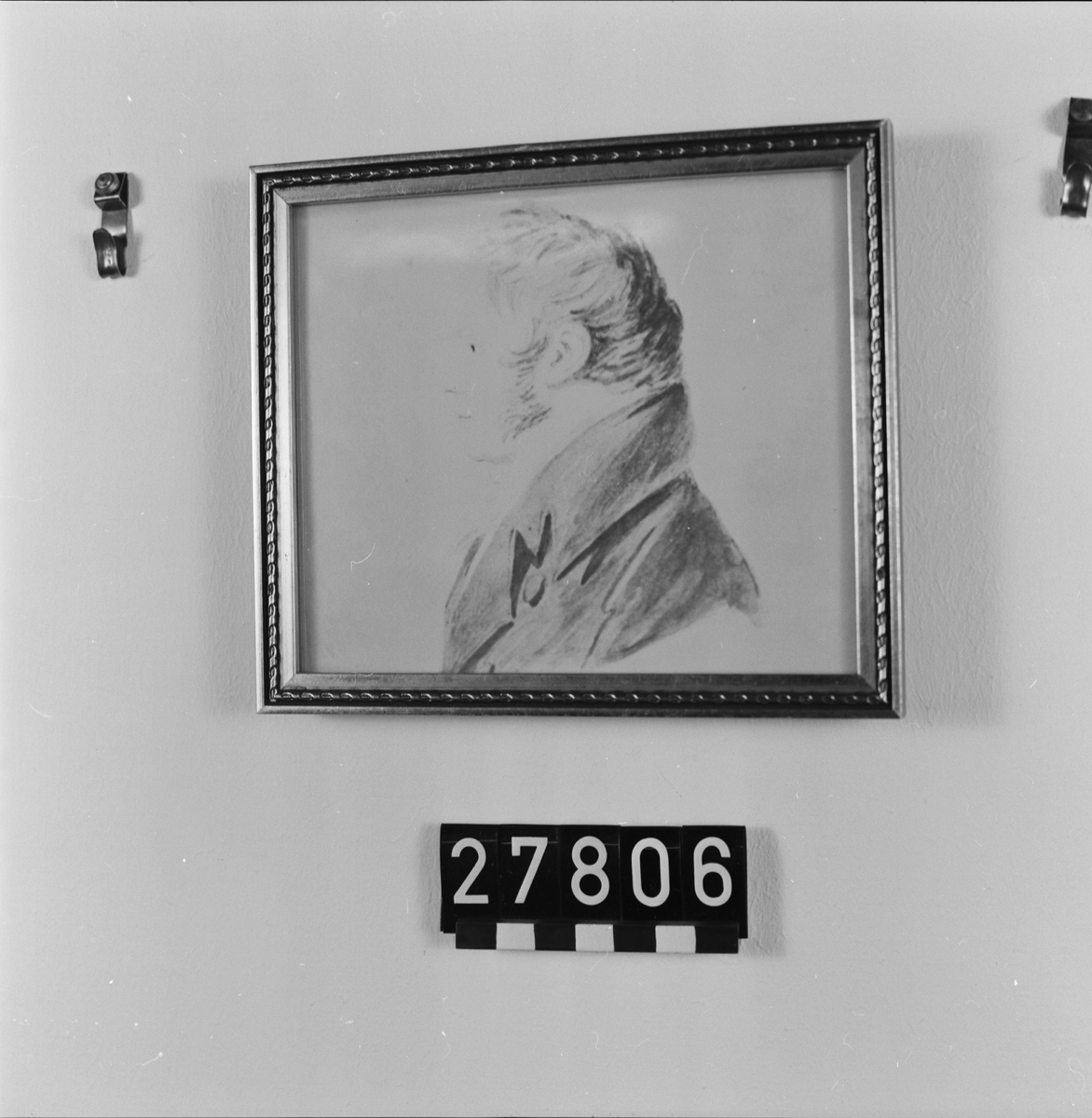 Färgfotokopia efter porträttskiss över J J Berzelius, utförd år 1816 av L M Roos af Hjelmsäter.