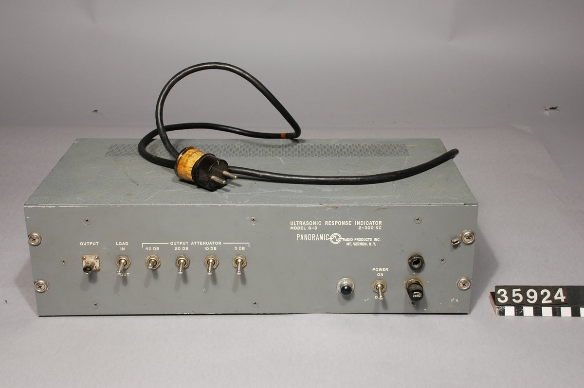 Ultraljudindikator, Ultrasonic Response Indicator, märke: Panoramic. Attenuator-reglage för 40-20-10-5 d B.