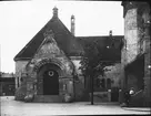 Skioptikonbild med motiv av kyrka i Worms.
Bilden har förvarats i kartong märkt: Resan 1906. Mannheim 2. Worms 5. Oppenheim 1.