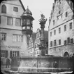 Skioptikonbild med motiv från Rothenburg.
Bilden har förvarats i kartong märkt: Vårresan 1910. Rothenburg. XXVI. Text på bild: 