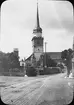 Skioptikonbild med motiv av Sankt Kilian kirche, Fladungen.
Bilden har förvarats i kartong märkt: Vårresan 1910. Fladungen 9. IX.