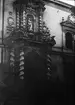 Skioptikonbild med motiv från Universitetet i Granada.
Bilden har förvarats i kartong märkt: Höstresan 1910. Granada 9. N:11. Text på bild: 