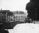 Skioptikonbild med motiv från Cassel eller München.
Bilden har förvarats i kartong märkt: Resan 1904. Cassel. München.