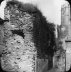 Skioptikonbild med motiv från Andernach, t.h. skymtar Der Runde Turm, Runda Tornet.
Bilden har förvarats i kartong märkt: Resan 1904. Andernach I.