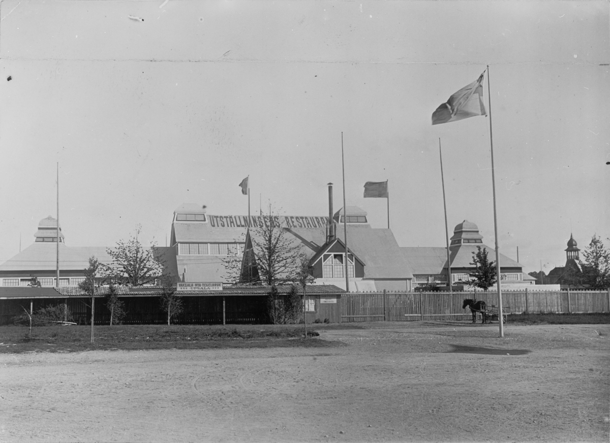Utställningsrestauranten vid Industri- och Slöjdutställningen i Gävle 1901. Bild från tidskriften Hemmets bildmaterial.