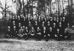 Bild visande skråverksamhet.
Gruppbild, snickare 1918.