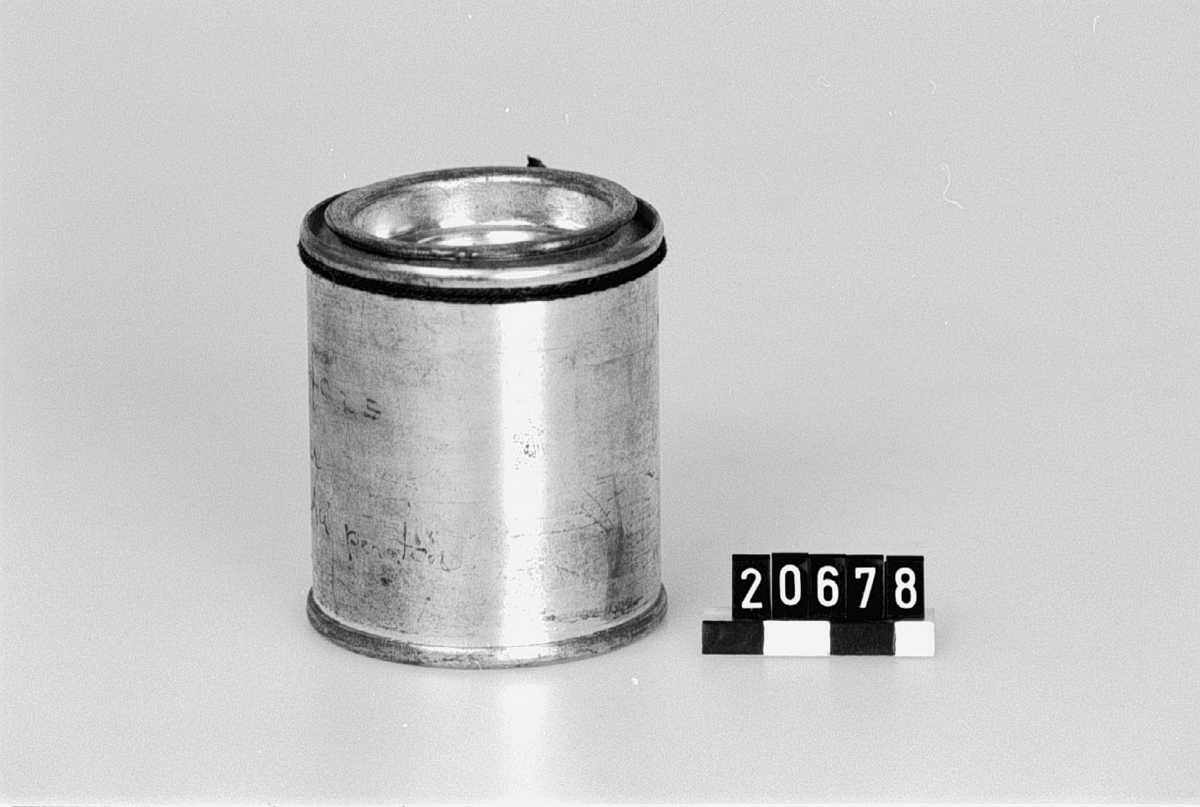 Håller 10 g guld per ton.