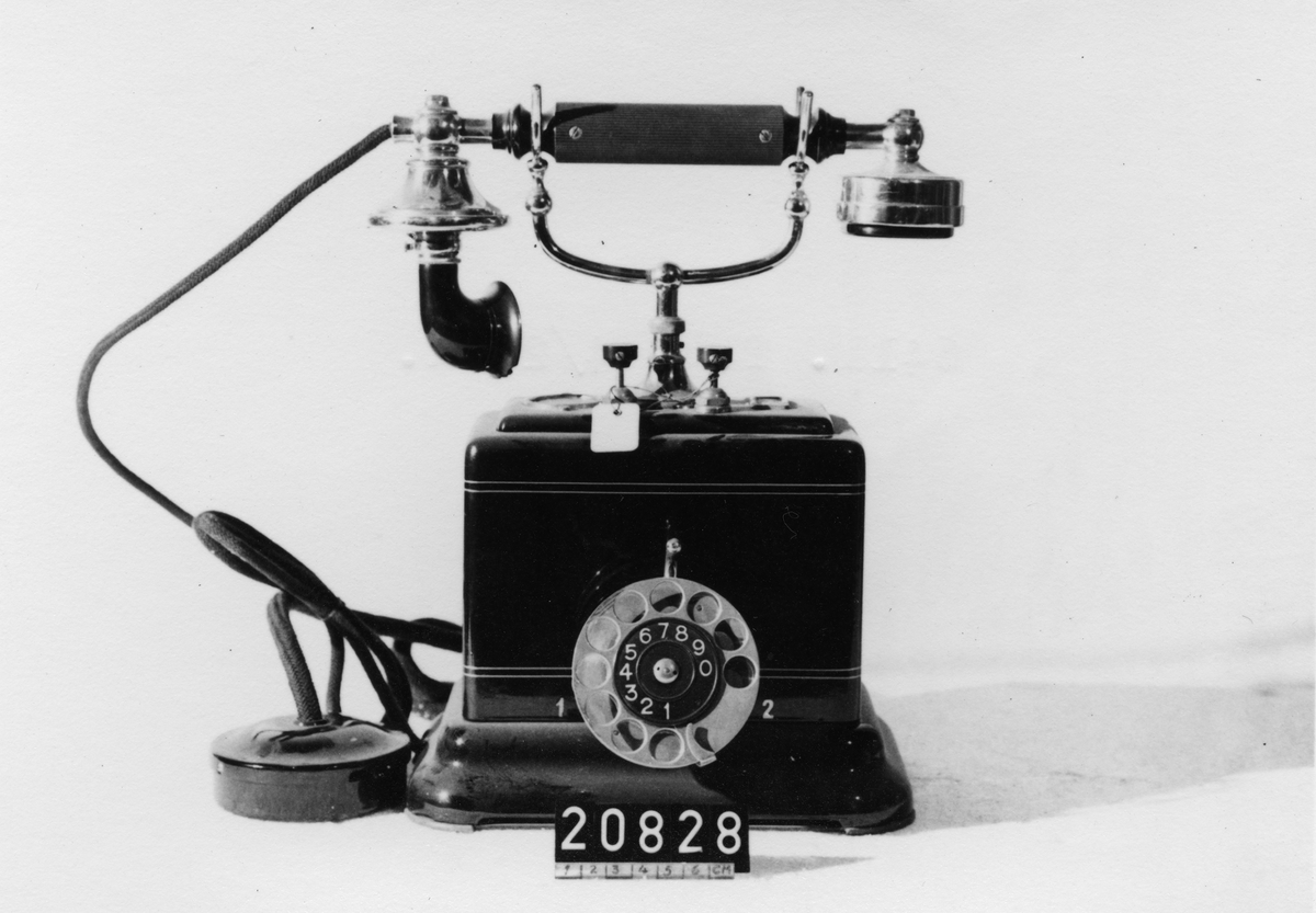 Bordstelefonapparat.