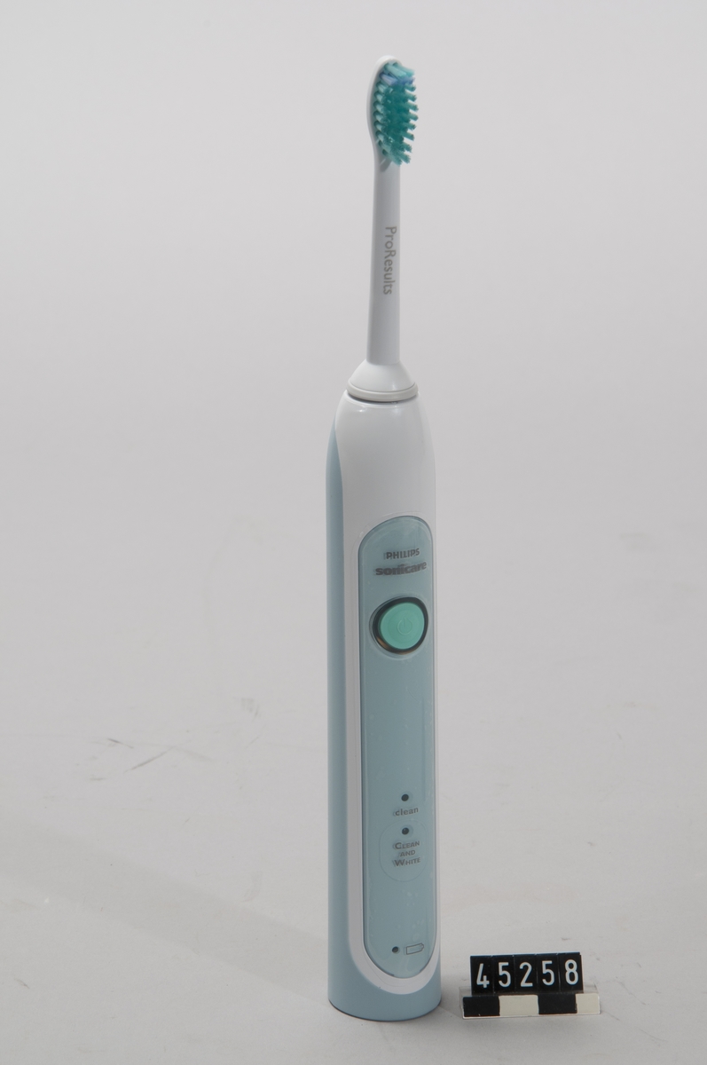 Elektrisk tandborste Philips Sonicare modelll HX6711/02 märkt HX6710 110905  Med laddare  100-240V ac 50-60 Hz, 0,4-1,4W Obegagnad, i originalkartong  Borste märkt "Pro Results".