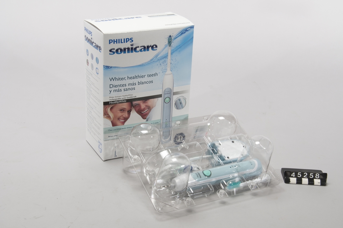Elektrisk tandborste Philips Sonicare modelll HX6711/02 märkt HX6710 110905  Med laddare  100-240V ac 50-60 Hz, 0,4-1,4W Obegagnad, i originalkartong  Borste märkt "Pro Results".