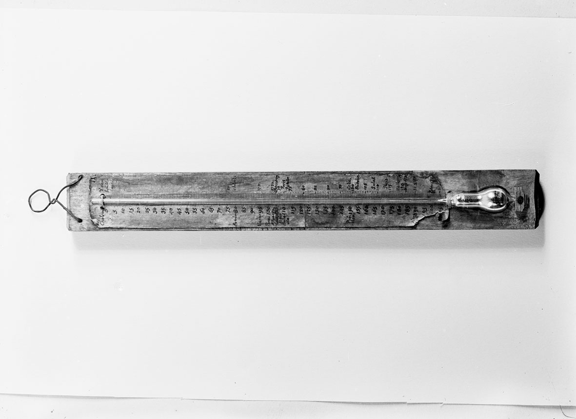 Replik av den första termometern med 100-gradig skala. "Svensk termometern".