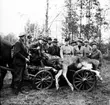 Jaktlag med älg. Fr.v. Elias Johansson, Georg Karlsson, Karl-Erik Hammar, Gustav Gustavsson (Tån), Olle Arthursson, Rune Johansson, Rune Lindblad, Rune Lövgren, Folke Kjell, Erik Johansson o Gustav Hammar.