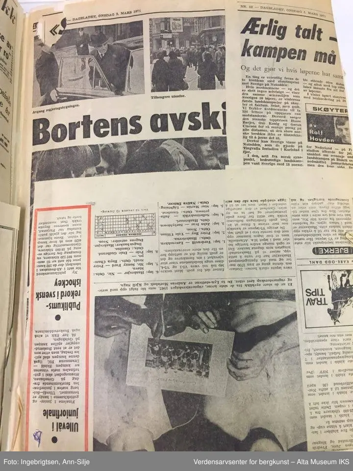 Form: Folioformat. Utklippsbøker som inneholder avisutklipp med delvis innlimte og delvis løse klipp. Utklippene omhandler verden, Norge generelt og Alta og omegn. A), B) gråmelert perm, C) grønnmønstret perm/grønn rygg.