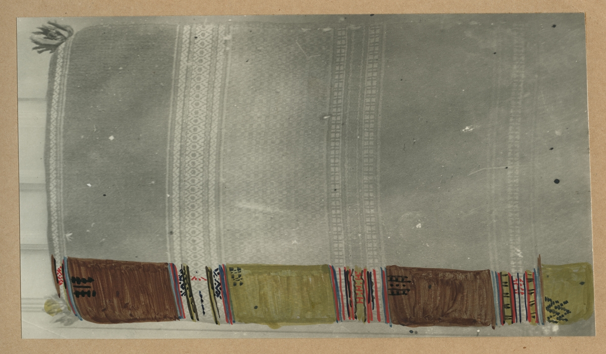 Åkdyna i rosengång.