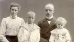 Överlärare A.J. Härnelius med familj, Tidaholm.