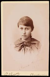 Portrett av Anna Brun.