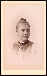Portrett av Louise Mathiesen.