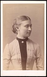 Portrett av Hanna Wetlesen.