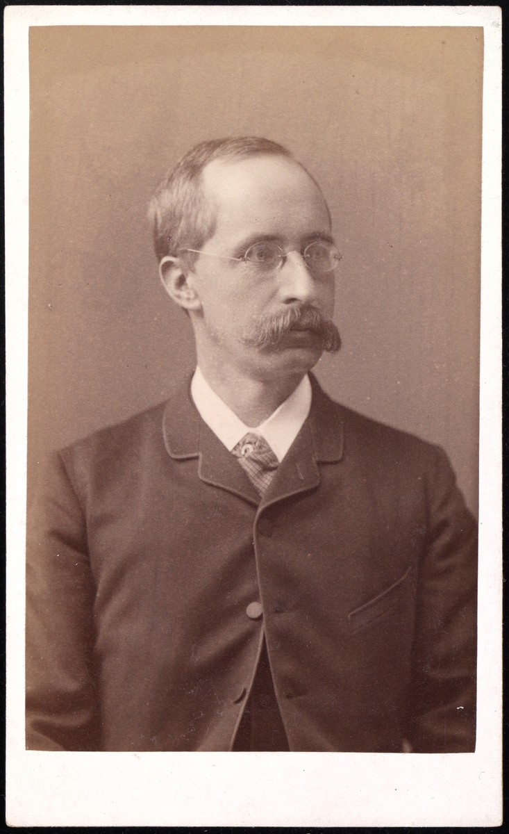 Portrett av Johannes Gløersen.