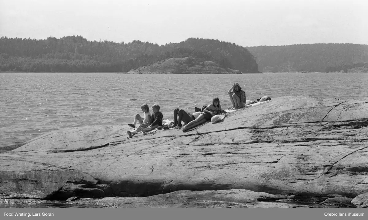 Sista Ammenäs sommaren  24 juli 1982.

Ammenäs skulle avvecklas från Örebro kommuns verksamhet. Koloniverksamheten var för dyr. Istället föreslogs att ekonomin skulle investeras i Ånnaboda.