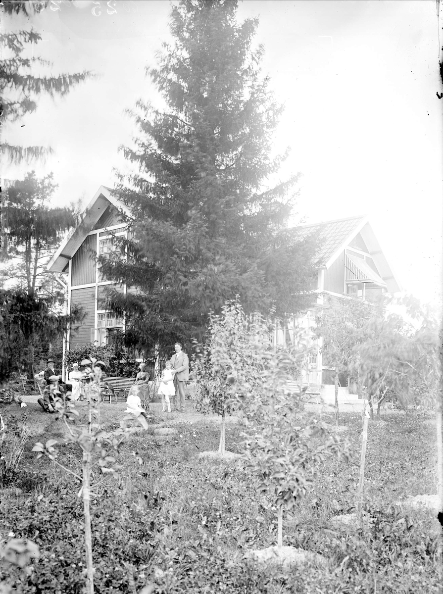 "Envalls villa i Fjärdhundra", Simtuna socken, Uppland 1918