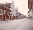 Castenska huset byggdes för handelsmannen och sadelmakaren Christian Castens. Huset stod färdigt 1667.