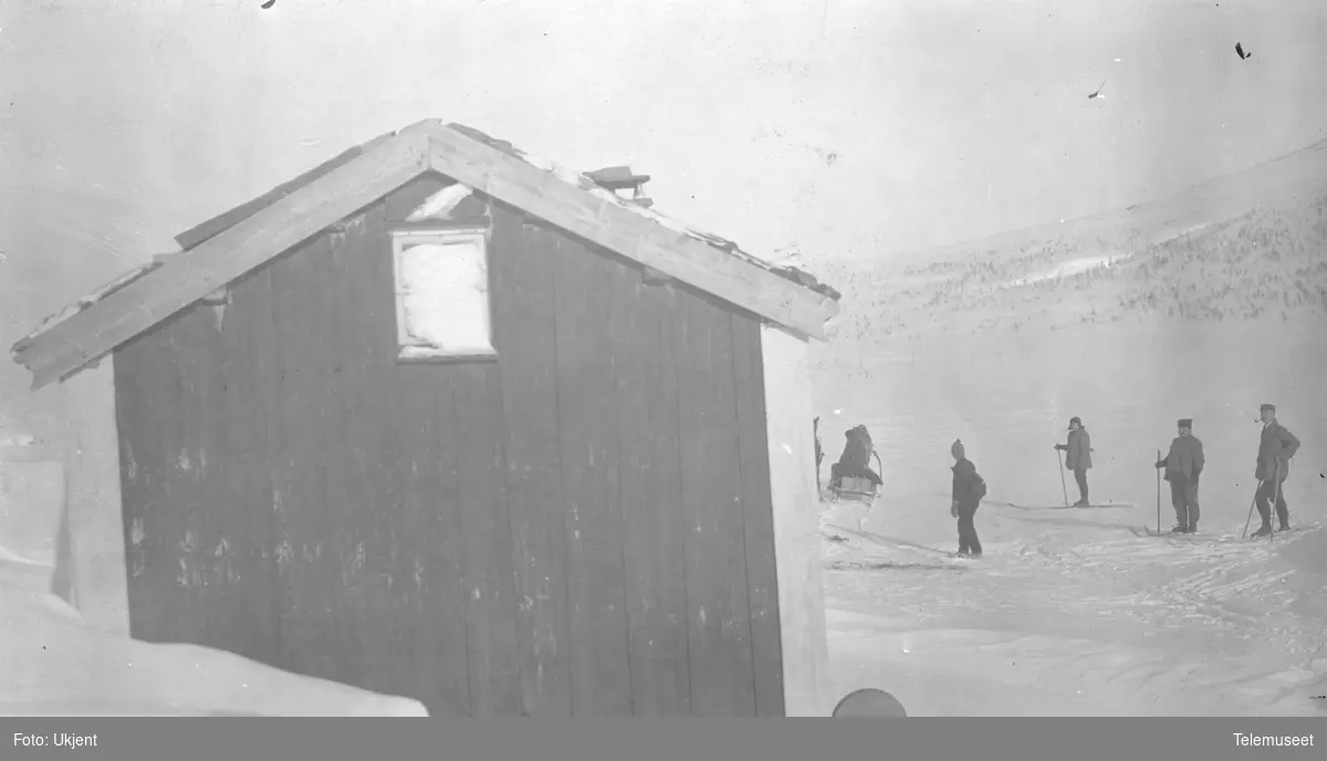 Telegrafdirektør Heftyes reise i Nord- Norge 1911. Ankomst ved Krukkistuen 6.mars.