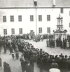 Procession på inre borggården på Kalmar slott. .