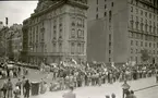 USA-resan i september 1977 till de dövblindas världskongress i New York.

Kristdemokratiska unionen, CDU, för Berlin i Steuben Parade i New York.

Den tysk-amerikanska Steuben Parade är en årlig parad som hålls i ett antal städer över hela USA. Paraden i New York hålls den tredje lördagen i september. Det grundades 1957 av tyska-amerikanska invandrare som ville hålla traditioner från hemlandet levande.