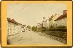 Brahegatan strax norr om Söder tull och norrut. Handkolorerat fotografi.