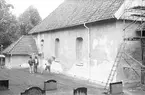 Hillared kyrka. Exteriör under renovering.