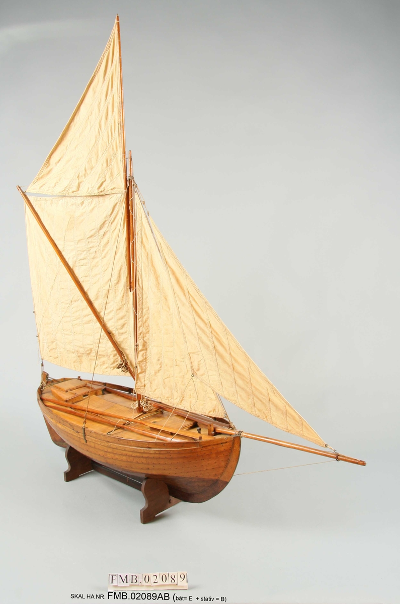 Dansk kvase til fiskeri og transport av levende fisk.