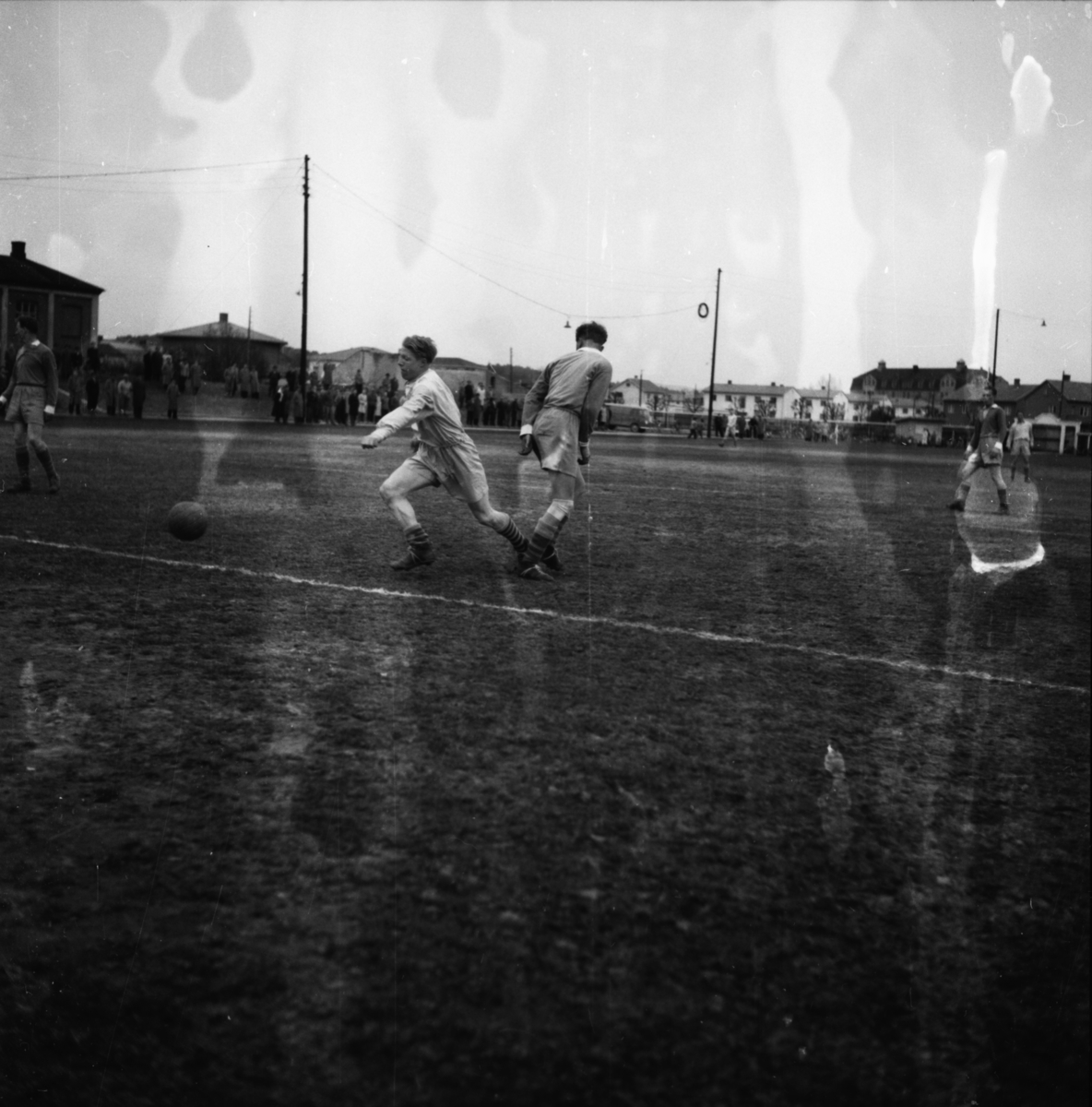 Vardens arkiv. "Fotballkamp. Herkules - Grane  1-0"  30.04.1954