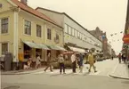 Kaggensgatan 1970-tal. Domus har ersatt alla gamla trähus i kvarteret Åldermannen utom det Kullzénska huset.