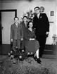 Nicolas Kapteins familj. Barnen, från vänster: Johannes och Benny. 1951, 27240.