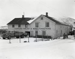 Sortland Trælast- og Møbelforretning (Trelasten), ca. 1953. 