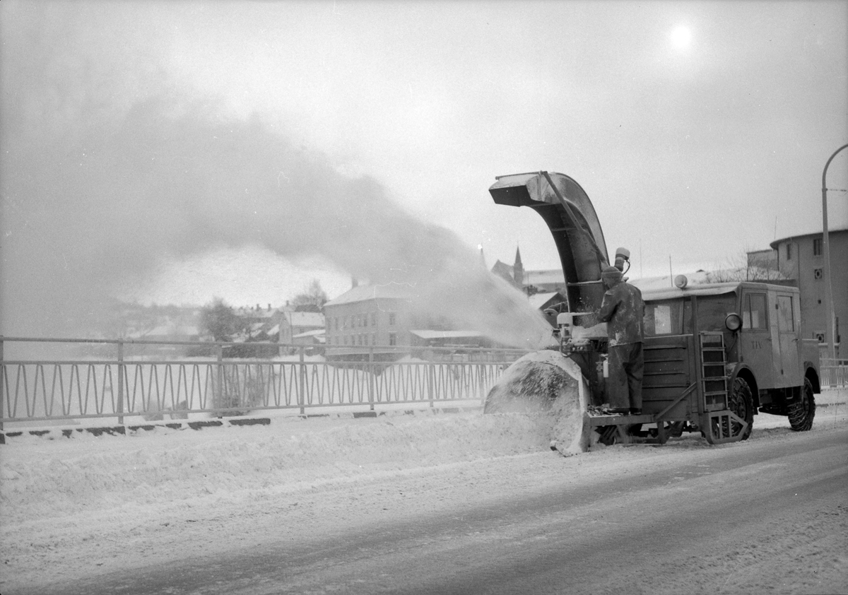 Snøfreser på Elgeseter bro