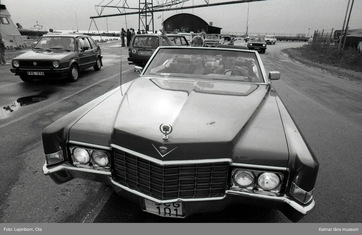 032waWFVf9yw?dimension=1200x1200