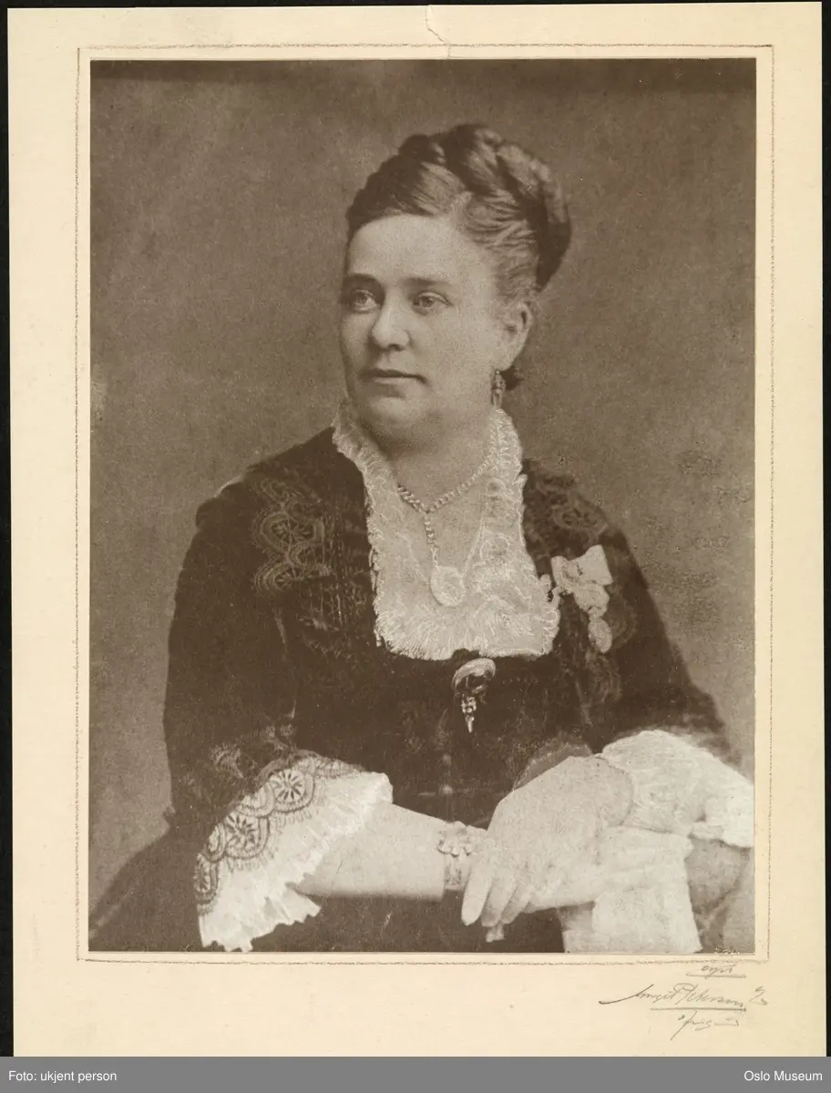 Wolf, Lucie (1833 - 1902)