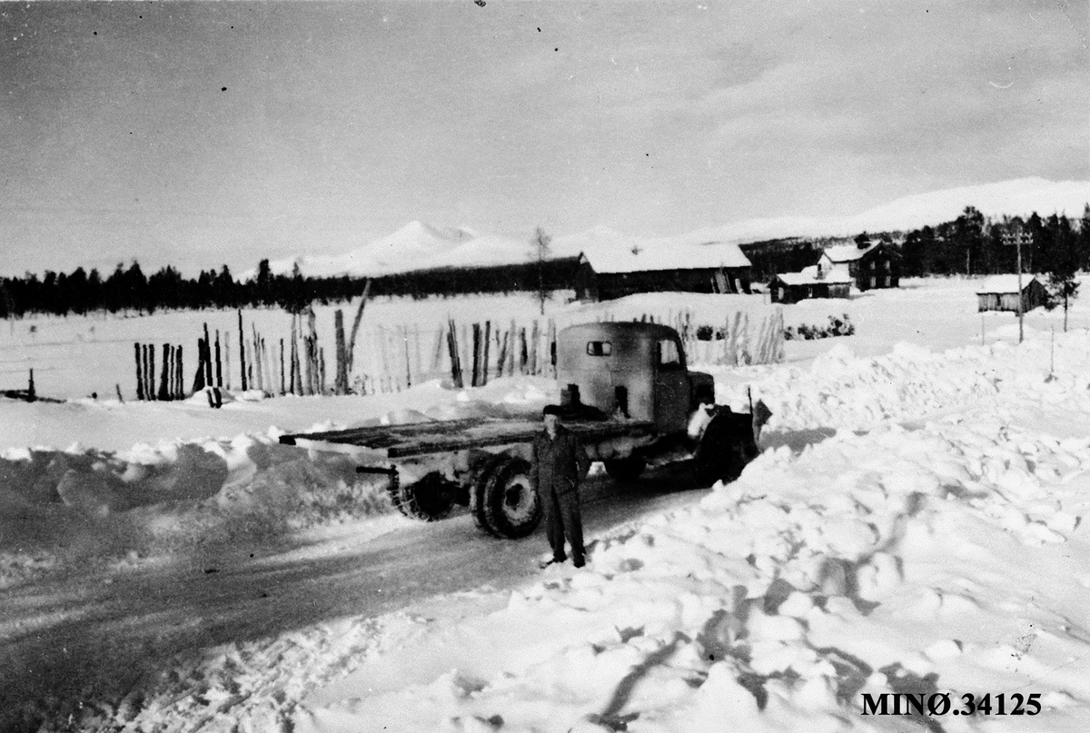 Snøplogkjøring i Buvika 1953