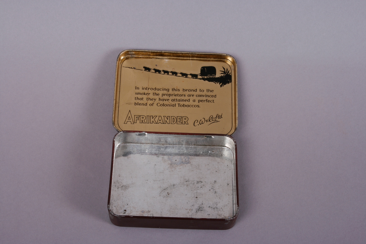 Afrikansk landskap. Kjerre med trekkdyr i bakgrunnen.