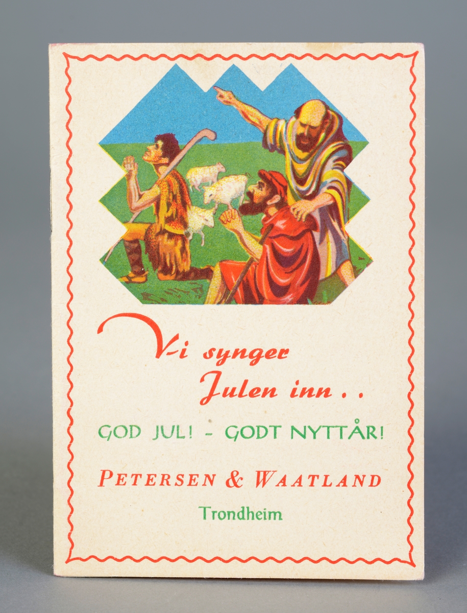 Et lite firkantet hefte med 13 julesanger. På forsiden er det en tegning av gjeterne med sauer fra juleevangeliet. På side 1 er det innholdsfortegnelse med et lite bilde av en engel under. På baksiden er det skrevet navn, telefonnummer og adresse med rød kulepenn samt tegninger av fire ulike hoder.