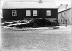 Edhlunds bostadshus vid Stora torget, Östhammar, Uppland 1910