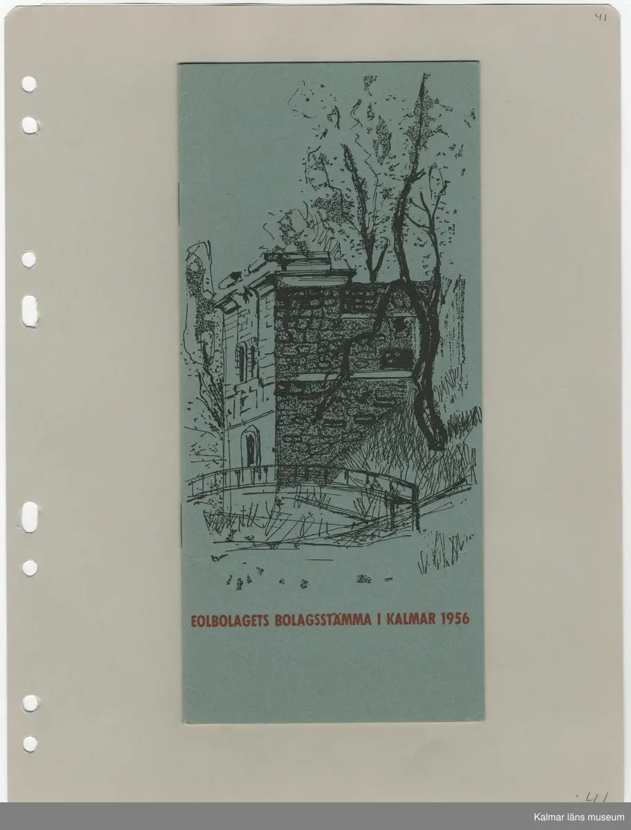 KLM 44702. Fotoalbum. Album av plast, arken av papper. Albumet är brunt med guldtryck på pärmens framsida. Albumet innehåller fotografier och dokument som handlar om Carl Axel Westberg, född 1894, uppvuxen och verksam i Kalmar. C A Westberg var verksam som militär, ryttmästare och inom Eol-bolaget, bland annat som verkställande direktör och inom ICA-styrelsen som ordförande. C A Westberg räknas som pionjär och uppbyggare av ICA-rörelsen. Albumet har sammanställts av hans livskamrat Hjördis Carlsson.

Varje sida har gett ett undernummer och de sidor som omfattar för länet relevanta bilder eller textmaterial beskrivs i följande förteckning.
:1Länsmansbostället i Förlösa, CA:s födelsehem
CA som liten (fotograf John Nilsson, Kalmar)
Två bilder som båda troligen är från en gård i    Skårebo. 
:2 Två bilder från Skårebo
Två bilder på CA och brodern Nisse, ett med     Kalmar gamla vattentorn i bakgrunden.
:3 Bild från Norra Långgatan Kalmar före rivningarna i kv Kopparslagaren (tomten nr 150), en bild efter rivningarna. En bild från Storgatan.
:4 CA:s studentfoto från 1912, fotograf Herman Sandberg, Kalmar. Högre allmänna läroverket vid Stortorget i Kalmar.
:5 CA:s studentbetyg
:7 Avgångsbetyg från kavalleriets officersvolontärskola 1912-13.
:9 Utnämning till fanjunkare vid Skånska Dragonregementet. 
:11 Avgångsbetyg från kungliga krigsskolan.
:23 Utnämning till Ryttmäster vid skånska Dragonregemnetet.
:25 Utnämnningen till riddare av Kungliga Svärdsorden, första klass.
:27 Utnämningen till riddare av Kungliga Vasaorden, första klass.
:29 Beviljat avsked från beställning som löjtnant och ryttmästare 1944. 
:31 Södra Långatan Kalmar. CA och Dagny med vänner trolgien i Kalmar, Dagnys danskort. Foto på de nyförlovade 1917. 
:32 Inbjudan för Laura Wetberg att delta i brölloppet mellan CA och Dagny, vykort från Kalmar domkyrka.
:33 Program och meny från bröllopet, bröllopsfoto med vänner från Stadshotellet i Kalmar. 
:36 Lindarne i Dörby socken. 
:38 CA och DAgny byggde hus på Akacian 2(eller17) Klostergatan eller Söderportsgatan? Paret bodde aldrig här. Huset finns kvar 2016.
:40 matsedel från jubileum med H A B Adolf Andersson 1930. Foto på kom-snart igen. Östra Sjögatan mot Kavaljersporten.
:41 Skrift från EOL-bolagets bolagsstämma i Kalmar 1956 som berättar om Adolf Anderssons rörelse och kopplingen till EOL-bolaget. 
:43 bilden längst ner från Stagneliusskolans aula.
:47 Historik från ICA-tidningen om CA. 
:55 Information från EOLbolaget om avskedsgåvan, stipendiefond, till CA då han slutade sin tjänst.