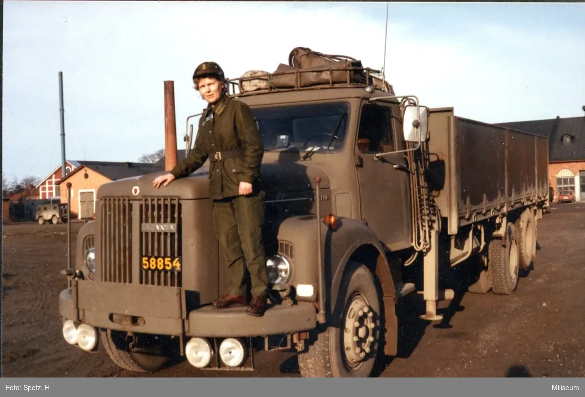 Johansson, Gudrun. Furir. Bussförare, transportplutonen, A 6.