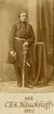 Porträtt av Carl Fredrik Alfred Nauckhoff, löjtnant vid Andra livgardet I 2.
Se även AMA.0008136.